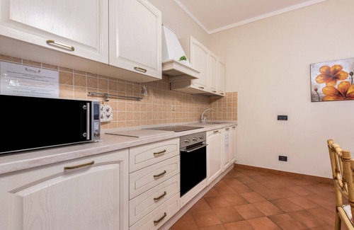 Santigaro Apartment | Apartment 'Ares - Oleadei' with Mountain View, Wi-Fi and Air Conditioning