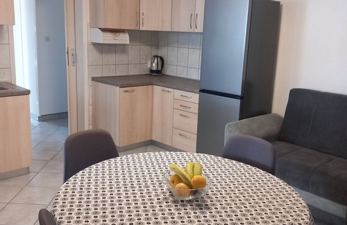 Kuciste Apartment | Apartment Iva (63461-A2) - Kuciste