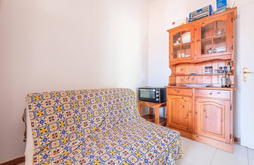 Vulcanello Apartment | Apartment 'Jera Suite Vista Mare 2' with Sea View, Private Terrace and Wi-Fi