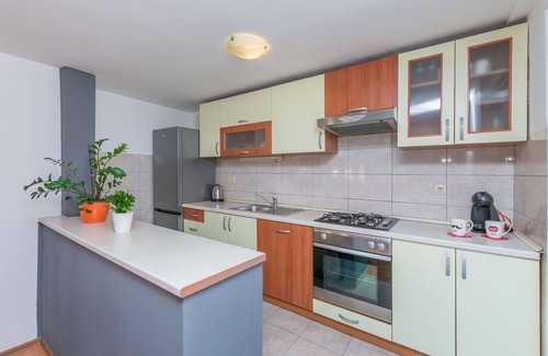 Omis Apartment | Apartment Josipa (46471-A1) - Omis