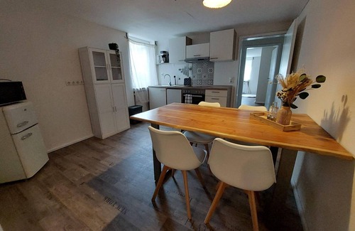 Donsbach Apartment | Apartment Josy - apartment/apartment, shower and bath, WC, 1 bedroom