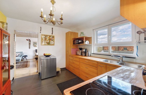 Altenburg Apartment | Apartment 'Karibu' with Shared Garden and Wi-Fi