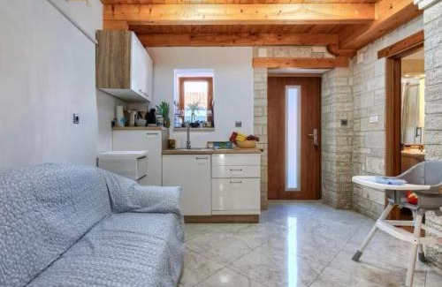 Bibici Apartment | Apartment Karlo, Heated pool, private parking