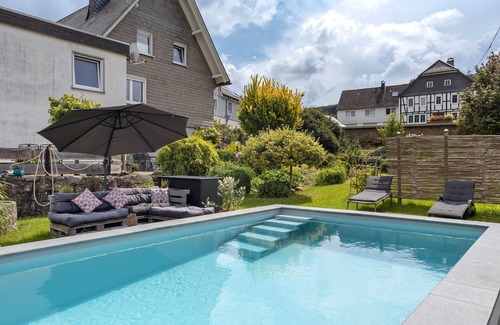 Kickenbach Apartment | Apartment 'Kebben' with Shared Terrace, Shared Garden and Wi-Fi