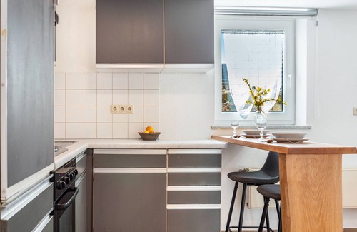 Merkendorf Apartment | Apartment 'Kellerperle' with Wi-Fi