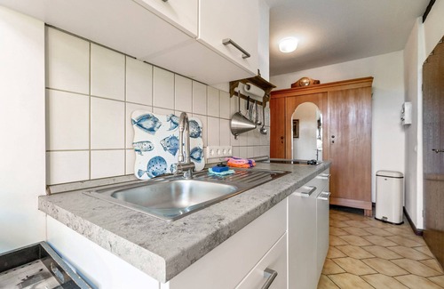 Schulp Apartment | Apartment 'Kleine 2' with Shared Garden and Wi-Fi