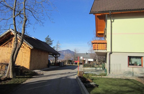 Zirovnica Apartment | Apartment Krek