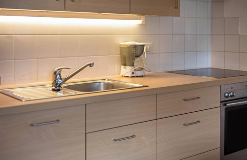 Bressanone Apartment | Apartment "Kreuzhof links" with Mountain View, Wi-Fi, Balcony & Garden
