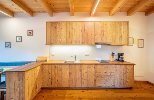Luson Apartment | Apartment 'Kreuzplonhof Apt Dorfblick' with Mountain View and private infrared cabin