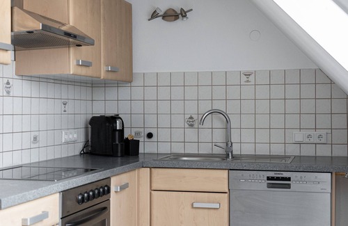 Wahlwies Apartment | Apartment 'Kunibert' with Balcony and Wi-Fi