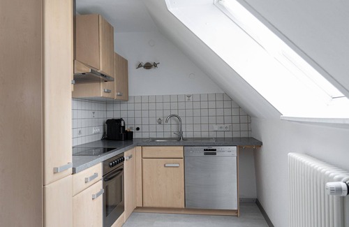 Wahlwies Apartment | Apartment 'Kunibert' with Balcony and Wi-Fi