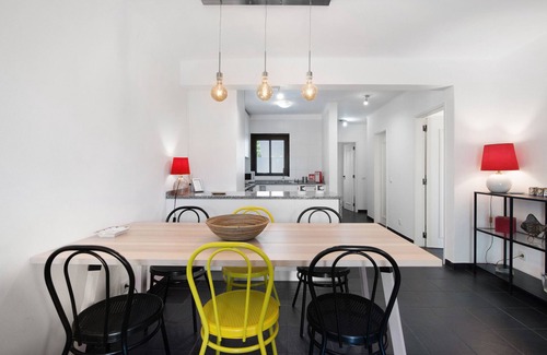Alpouvar Apartment | Apartment 'Kyara' with Shared Pool, Wi-Fi and Air Conditioning