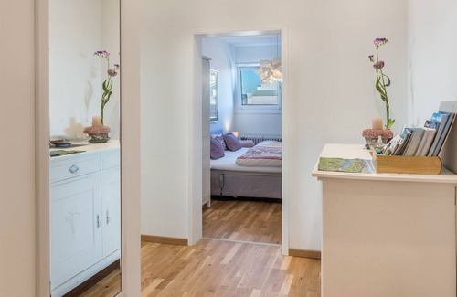 Uhldingen-Muehlhofen Apartment | Apartment Lake Constance panorama, 90 square meters, 2 bedrooms, max. 4 people