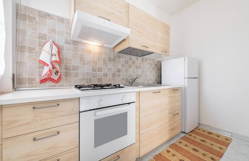 Selargius Apartment | Apartment 'La Casa del Sole' close to the Sea with Balcony & Wi-Fi