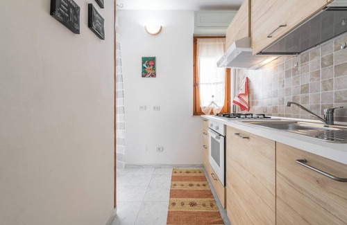 Selargius Apartment | Apartment 'La Casa del Sole' close to the Sea with Balcony & Wi-Fi