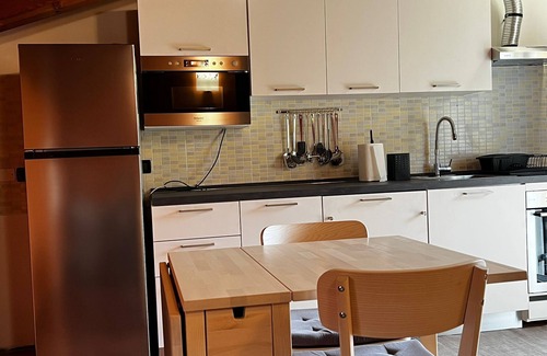 Arolo Apartment | Apartment 'La Casa Di Elide' with Private Terrace and Wi-Fi