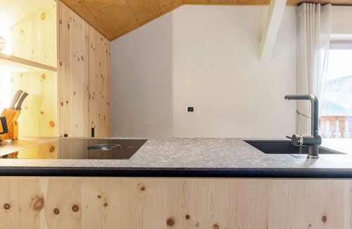 Ega Apartment | Apartment “Lavendel - Thalerhof” with Mountain View, Wi-Fi, Balcony & Garden