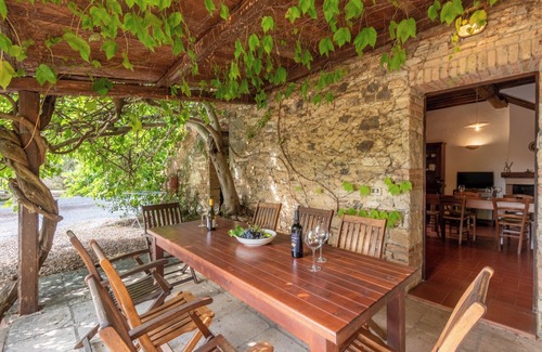 Serre di Rapolano Apartment | Apartment 'La Lollaia' with Shared Pool, Shared Terrace and Wi-Fi