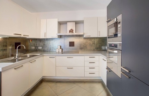 Grosio Apartment | Apartment 'La Maison du Bonheur Grosio' with Balconies & Wi-Fi