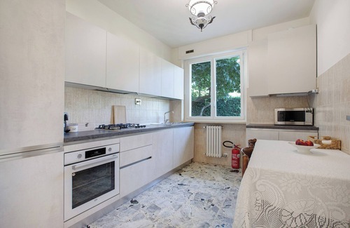 Aosta Apartment | Apartment 'La Meison De La Louye' with Mountain View, Wi-Fi and Air Conditioning