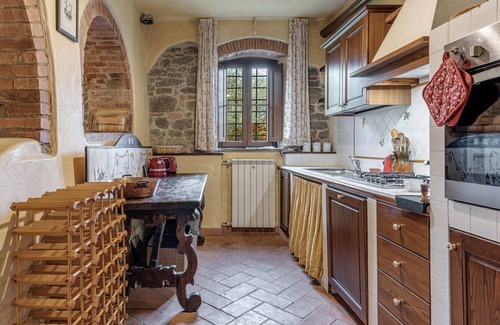 Pian di Sco Apartment | Apartment 'La Perla' with Shared Pool, Private Terrace and Wi-Fi