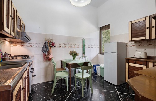 Borzonasca Apartment | Apartment 'La Squazza' with Mountain View, Private Terrace and Wi-Fi