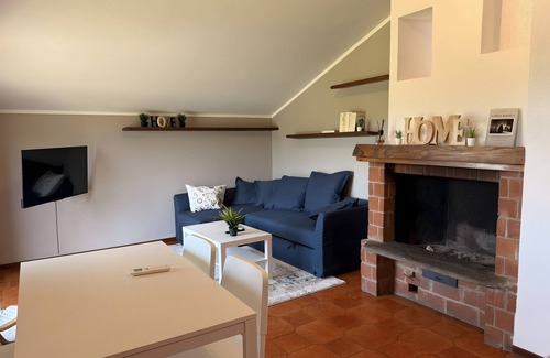 Cassinasco Apartment | Apartment 'La Terrazza' with Mountain View, Wi-Fi and Air Conditioning