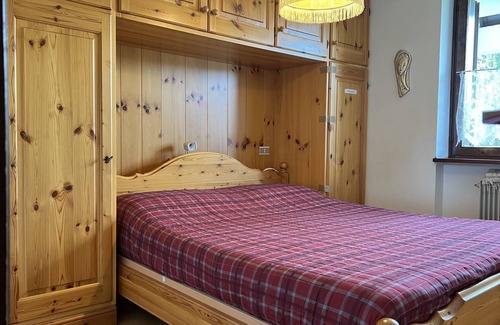 Dosso Veronza Apartment | Apartment 'Lagorai 16 Villaggio Veronza' with Mountain View, Shared Garden and Balcony