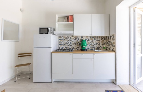 Granelli Apartment | Apartment "Laguna Blu" with Private Terrace & Wi-Fi