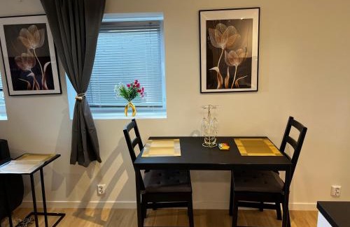 Ytrebygda Apartment | Apartment Lagunen with Terrace, Grill and Free Parking
