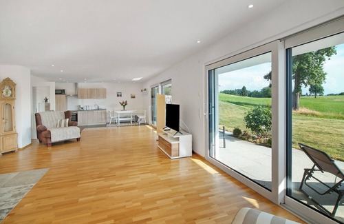 Doberatsweiler Apartment | Apartment 'Landschaftstraum Am Bodensee' with Mountain View, Private Terrace and Wi-Fi