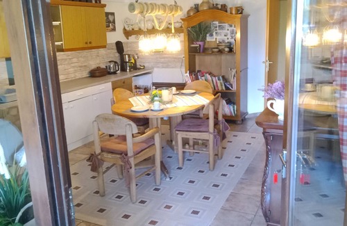 Jungersdorf Apartment | Apartment 'Langerwehe' with Private Terrace, Private Garden and Wi-Fi