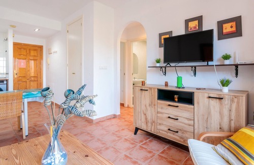 Hoya de los Patos Apartment | Apartment 'Las Lomas De Bonalba' with Mountain View, Wi-Fi and Air Conditioning