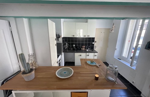 Montredon Apartment | Apartment 'Le Cabanon De Manon' with Wi-Fi
