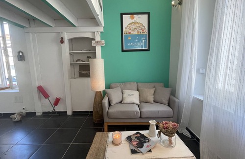 Montredon Apartment | Apartment 'Le Cabanon De Manon' with Wi-Fi