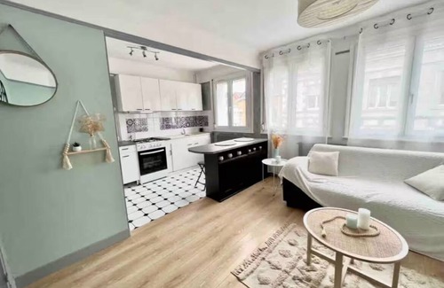 Calais City Center Apartment | Apartment "le Cosy" located in calais nord near the beach ⛱️