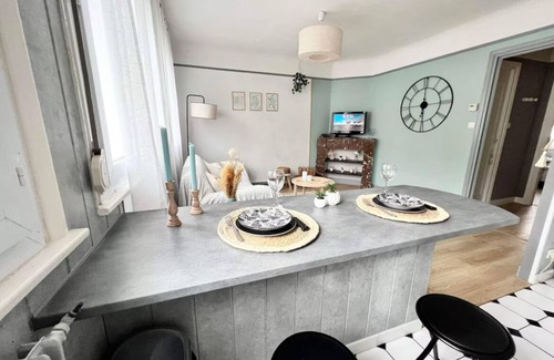 Calais City Center Apartment | Apartment "le Cosy" located in calais nord near the beach ⛱️