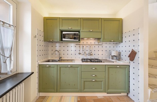 Cardoni Apartment | Apartment "Le Peonie - Clotilde" with Mountain View, Garden & Wi-Fi
