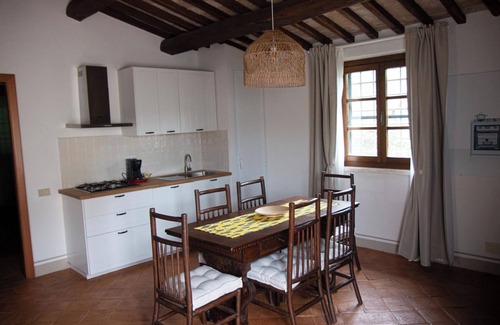 Capalbio Apartment | Apartment 'Leccino' with Shared Pool, Wi-Fi and Air Conditioning