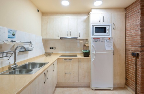 Jorba Apartment | Apartment 'Les Muntades Terra' with Mountain View, Wi-Fi and Air Conditioning