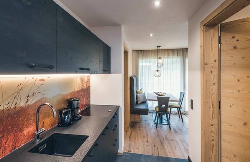 Casateia Apartment | Apartment "Lichtung Woldererhof Sonnenlicht" with Mountain View, Sauna & Balcony