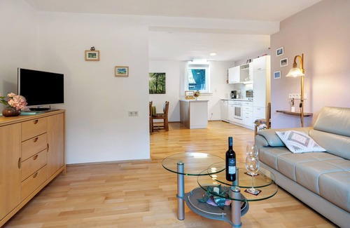 Hofgeismar Apartment | Apartment Lilly with Private Terrace, Private Garden and Wi-Fi