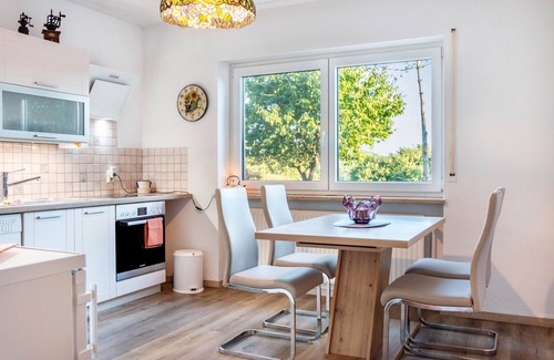 Dietenhofen Apartment | Apartment 'Lisse' with private terrace, private garden and Wi-Fi