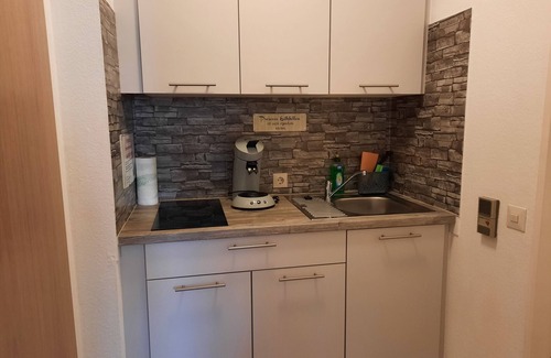 Bad Urach Apartment | Apartment 'Lived-in' with Mountain View, Balcony and Wi-Fi
