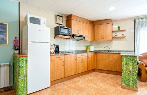 Villalba dels Arcs Apartment | Apartment 'Lo Perxe' with Mountain Views, Wi-Fi and Air Conditioning