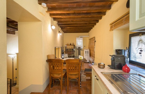 Chianni Apartment | Apartment 'Loft De' Riccardi' with Wi-Fi and Air Conditioning