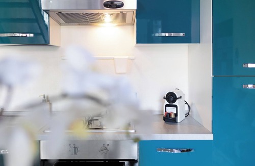 Lonato del Garda Apartment | Apartment 'Loft Regia Antica' with Balcony, Wi-Fi and Air Conditioning