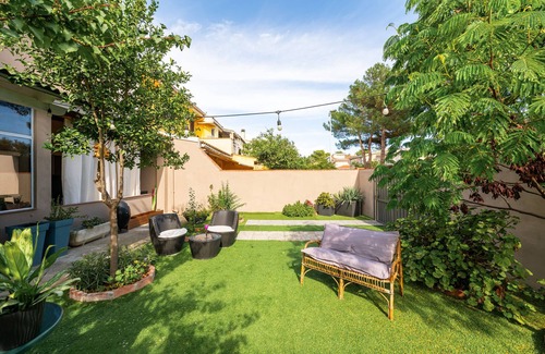 Quartu Sant'Elena House | Apartment 'Luxi Noa' with Private Terrace, Wi-Fi and Air Conditioning
