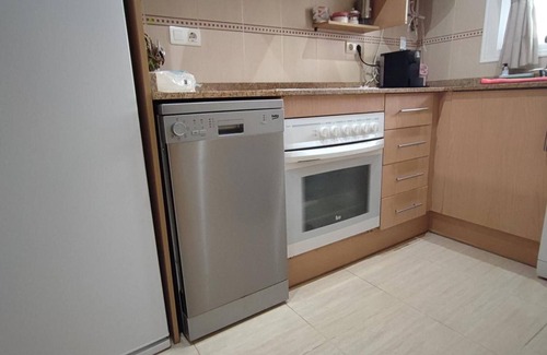 Marina d'Or Apartment | Apartment 'Lyz Y Mar' with Sea View, Wi-Fi and Air Conditioning