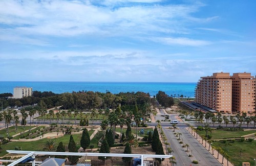 Marina d'Or Apartment | Apartment 'Lyz Y Mar' with Sea View, Wi-Fi and Air Conditioning